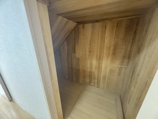 階段下収納