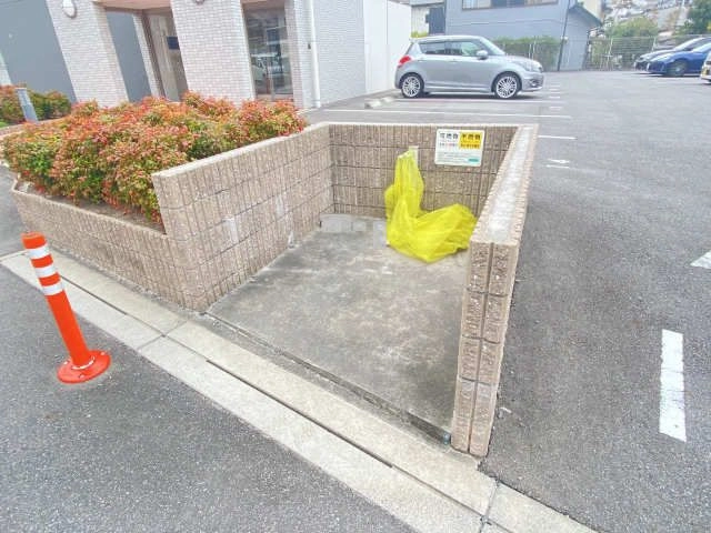ゴミステーション