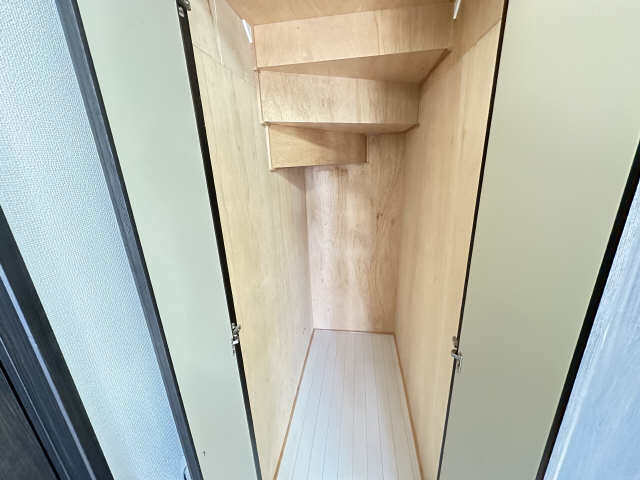 階段下収納