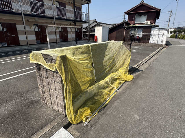 敷地内ゴミ置場
