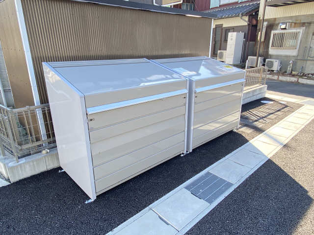 敷地内ゴミ置場