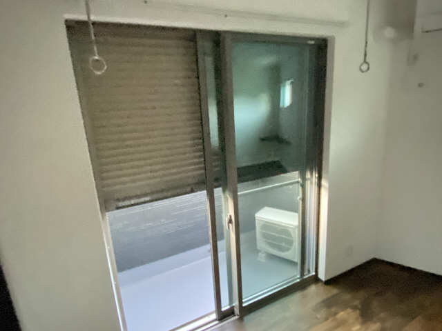 シャッター雨戸