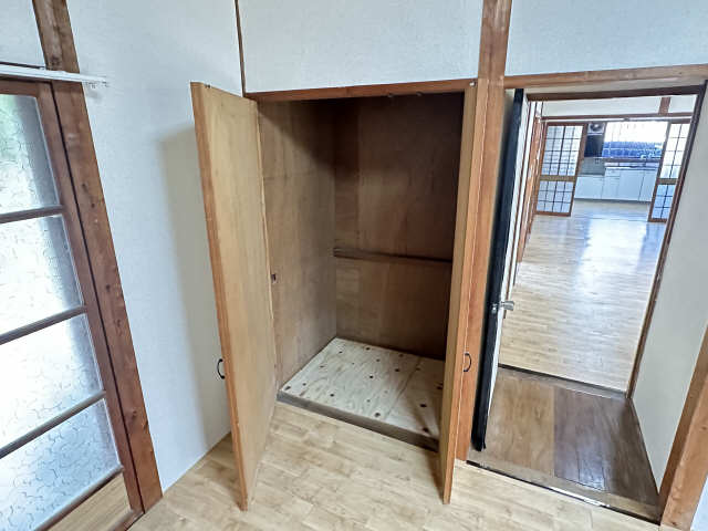 洋室収納