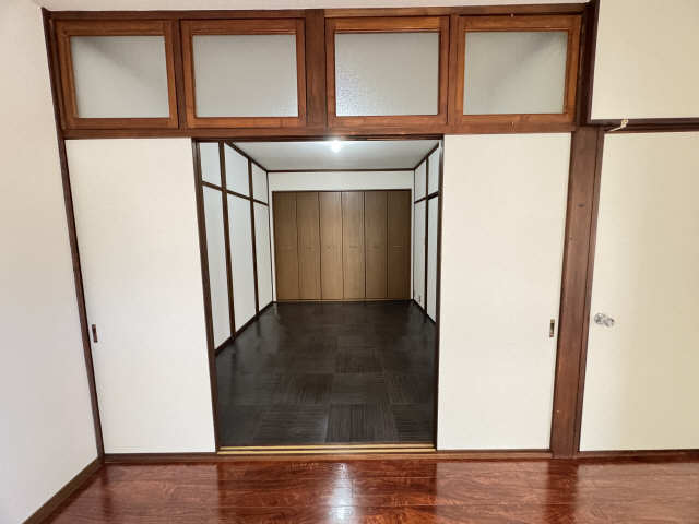 中洋室