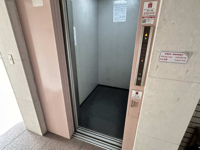 エレベーター