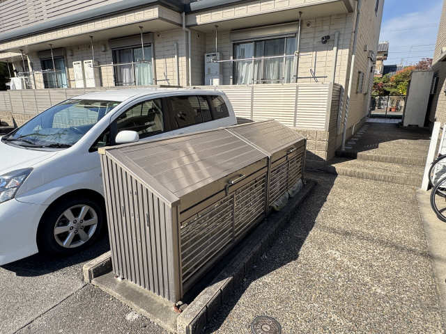 敷地内ゴミ置場