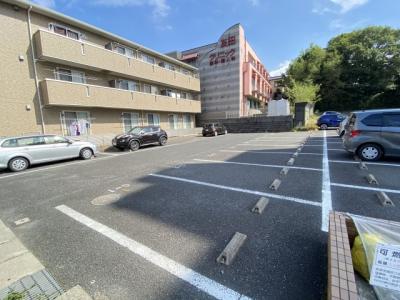 カーサコモダ新舞子C 3階 駐車場