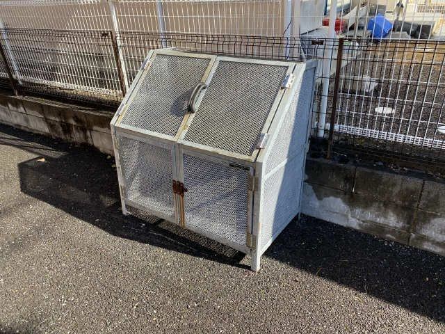 ゴミ捨て場