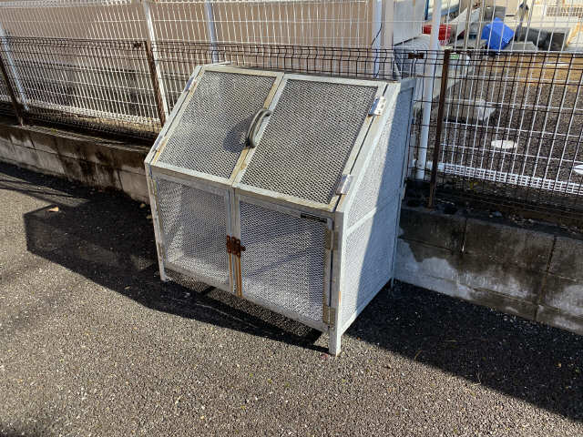 ゴミ捨て場