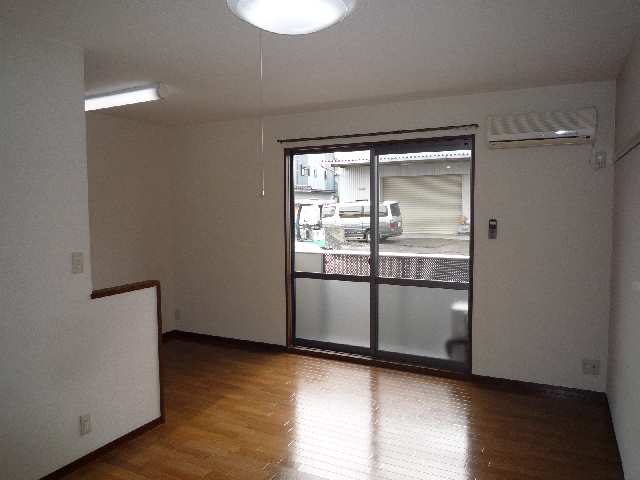 東角室内