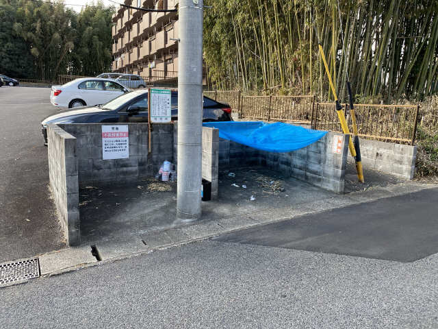 ゴミ捨て場