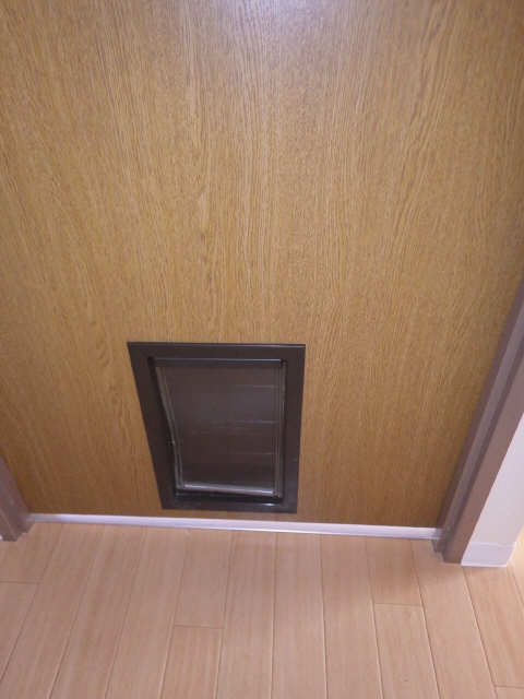 ペットくぐり戸