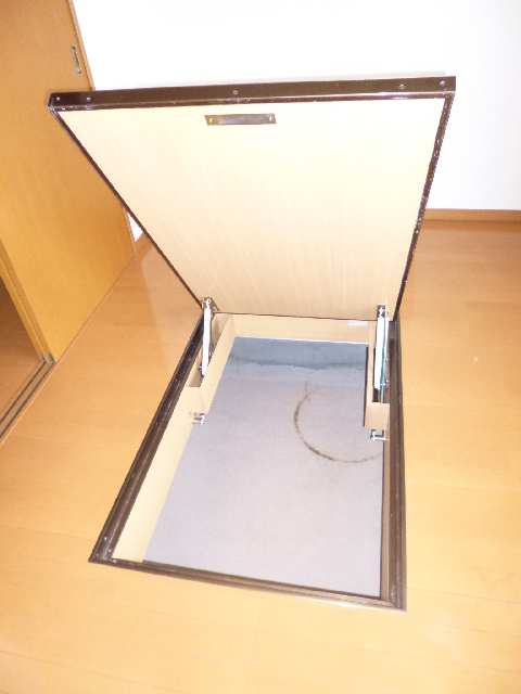 床下収納庫
