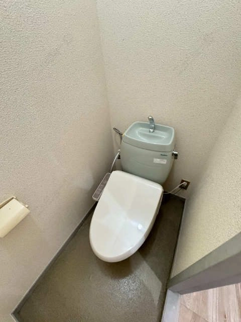 WC