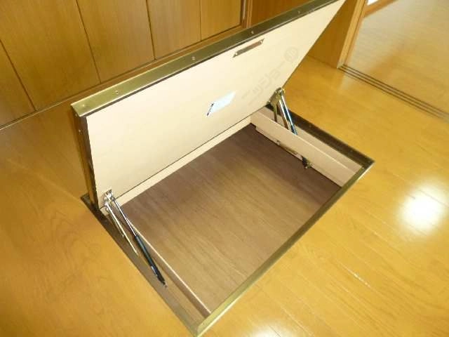 床下収納庫