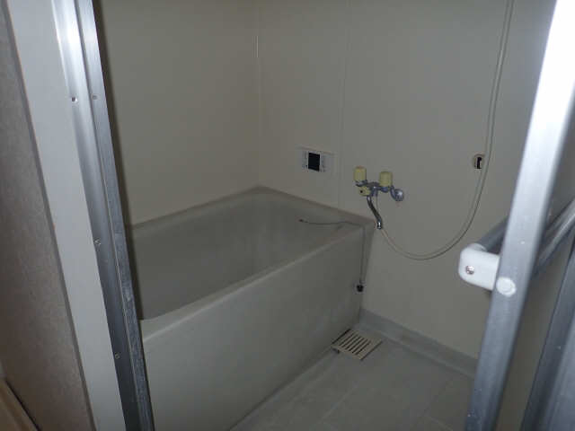ロイヤルタマダＣ棟 2階 浴室