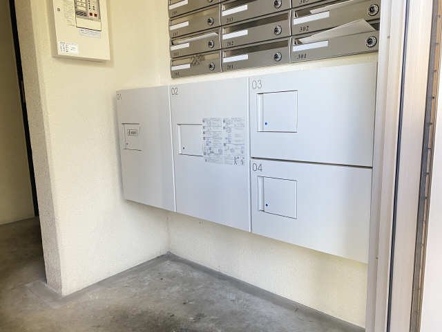 宅配ボックス