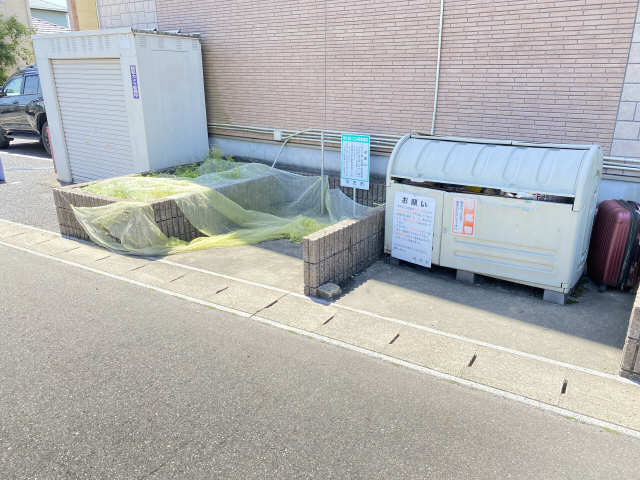 ゴミ捨て場