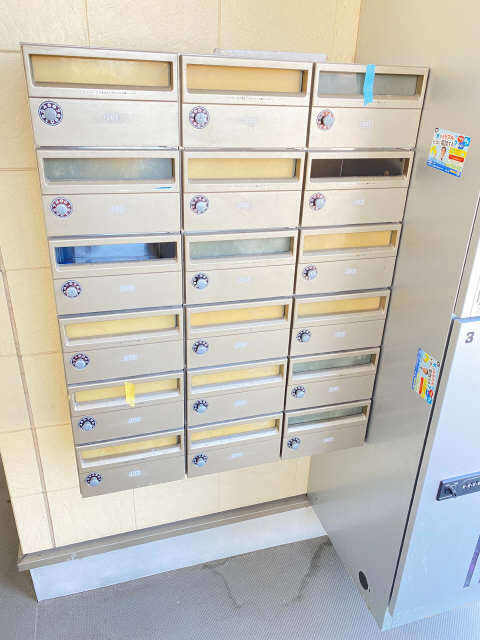 レターボックス