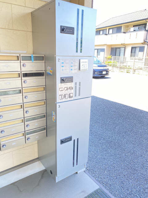 宅配ボックス