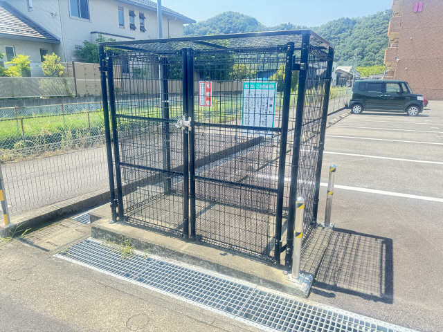 ゴミ捨て場
