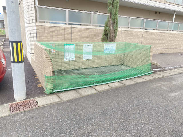 エスパシオ可児 4階 ゴミ捨て場