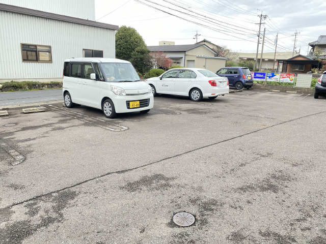 エスパシオ可児 4階 駐車場