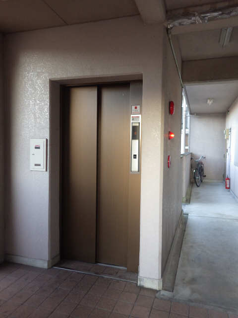 エレベーター