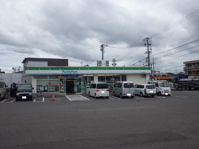 ファミリーマート