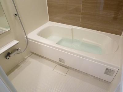 ピュアガーデンＭ　Ⅰ 2階 浴室