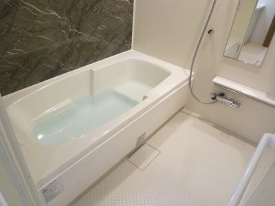 ピュアガーデンＭ　Ⅲ 2階 浴室