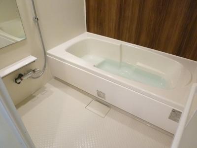 ピュアガーデンＭ　Ⅱ 2階 浴室
