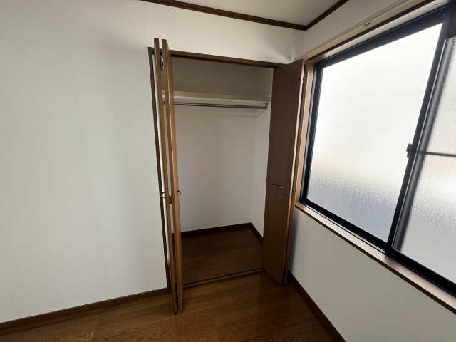 リバーサイド鎌須賀 2階 収納