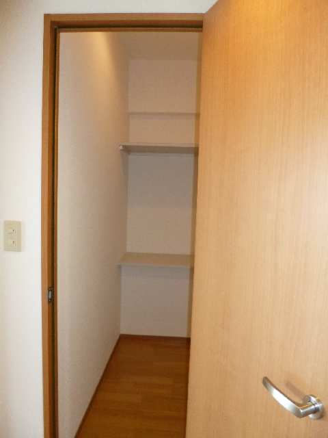 ｳｫｰｸｲﾝｸﾛｰｾﾞｯﾄ