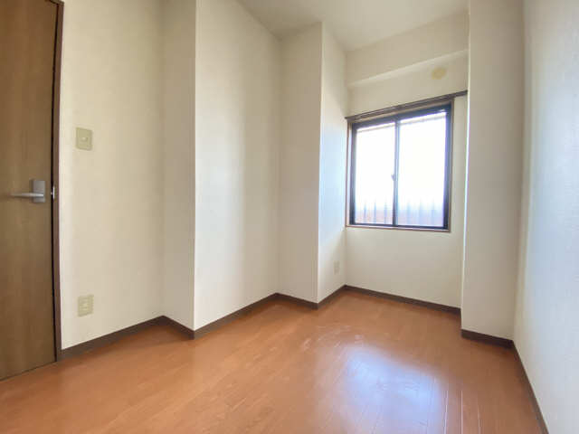 北東洋室