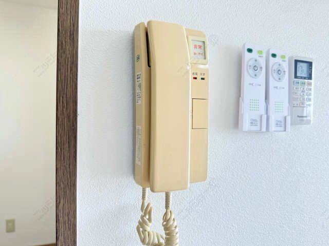 インターホン