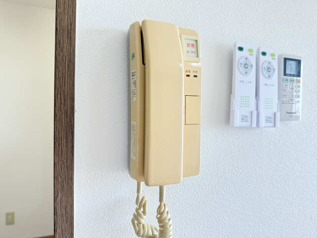 インターホン