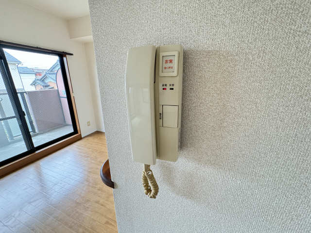 インターホン