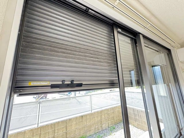 シャッター雨戸