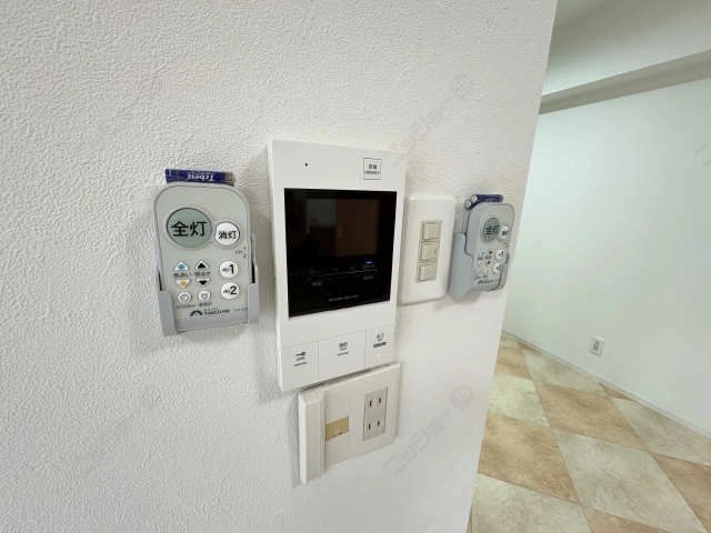 モニター付きインターホン