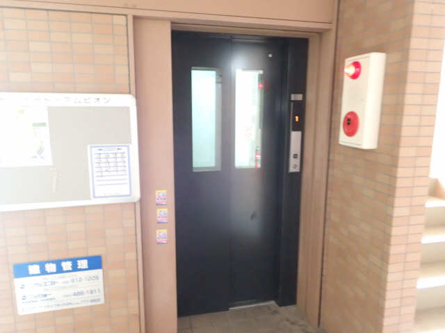 エレベーター