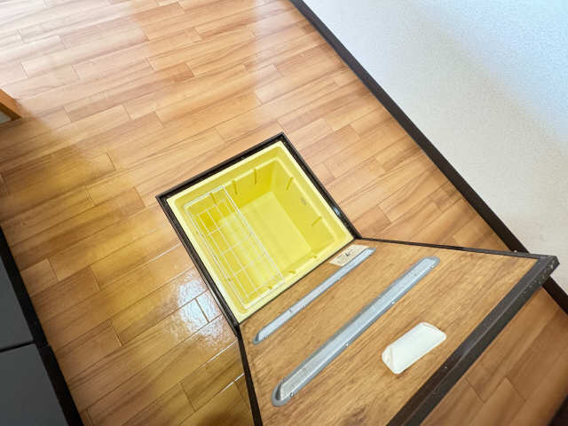 床下収納庫