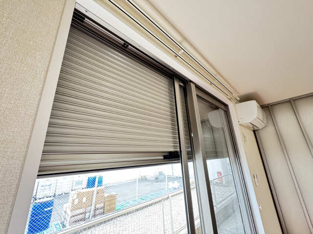 シャッター雨戸
