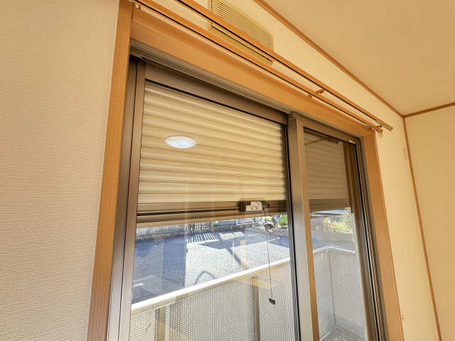 シャッター雨戸