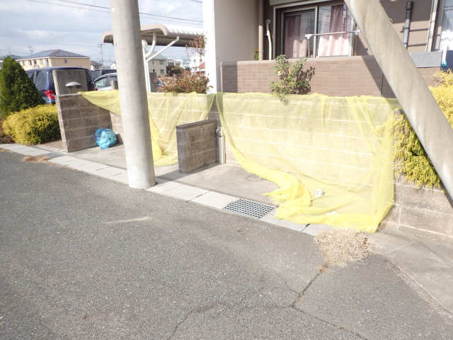 ゴミ置き場