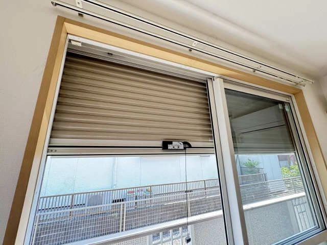シャッター雨戸