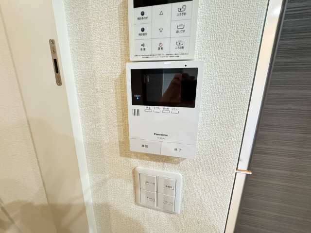 モニター付きインターホン