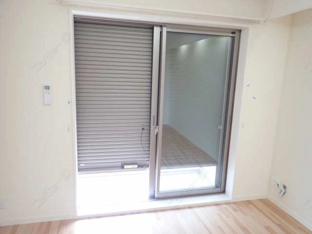 シャッター雨戸