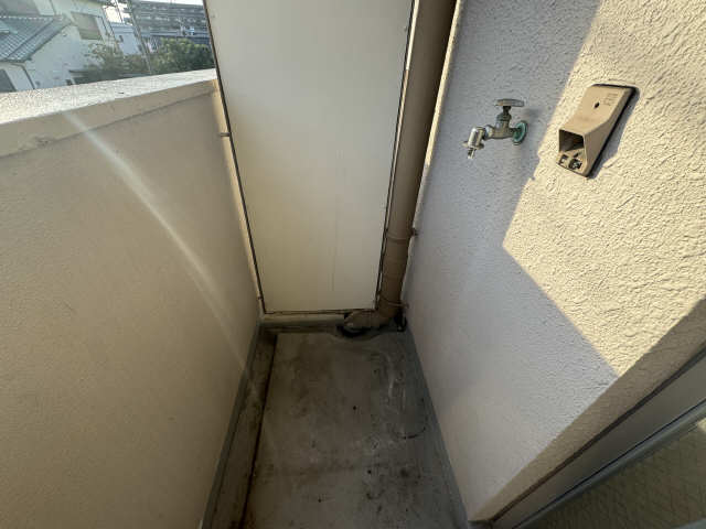 屋外洗濯機置場