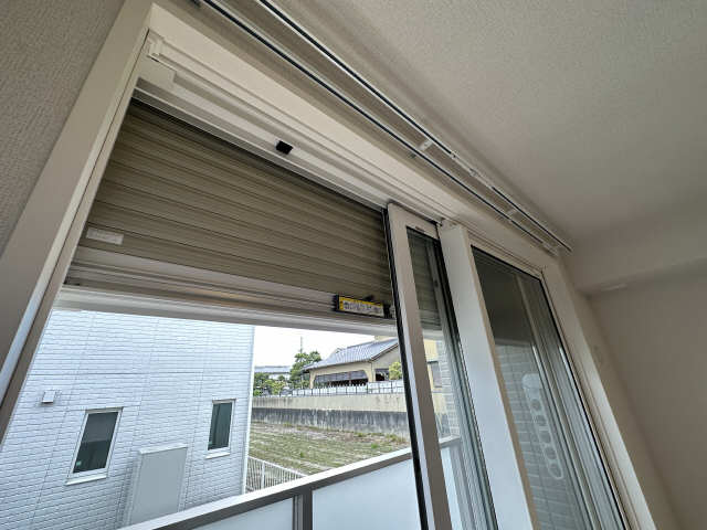 シャッター雨戸